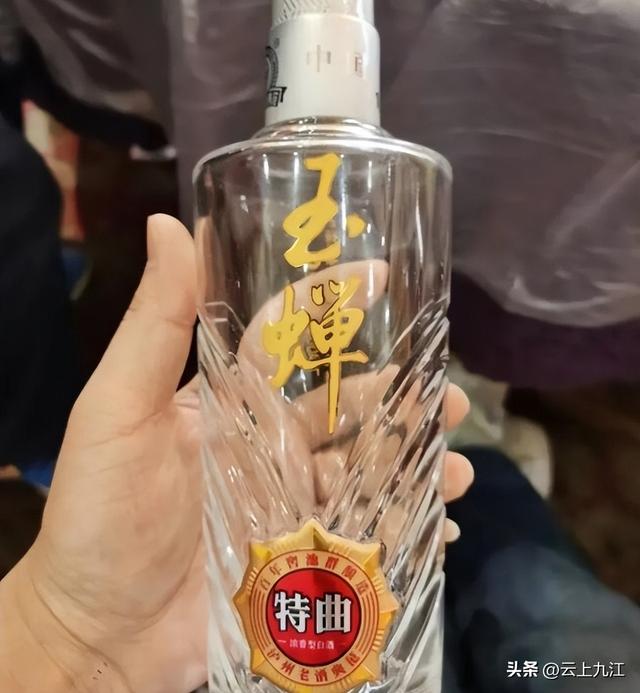 别看五粮液有名，四川人宴客却很少喝，反而更喜欢这5款小众酒