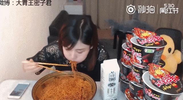 “女吃播三巨头”近况:脸像骷髅，摘除味觉神经，有人已立好遗嘱

