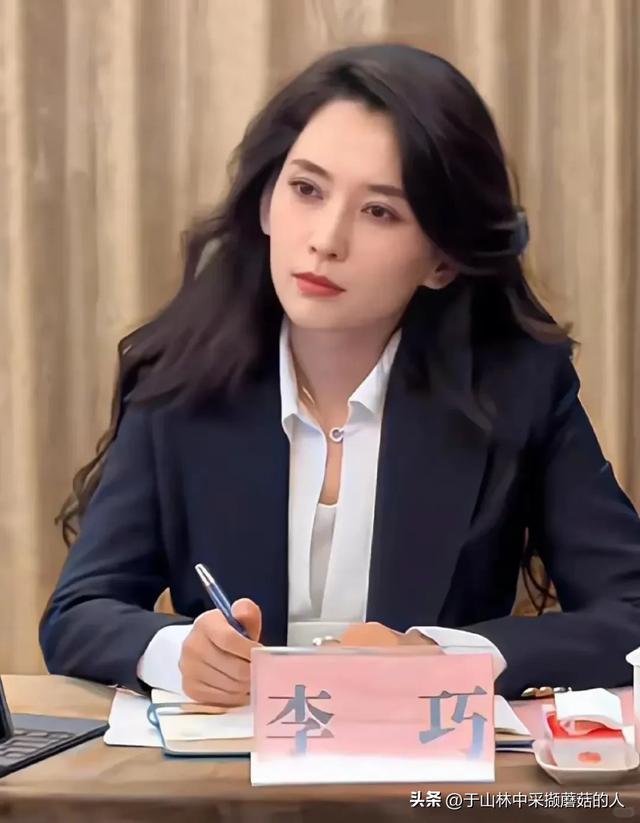 汪峰牵手宁静后，丛林北批评区沦陷，她用两个活动，注解
白立场
！