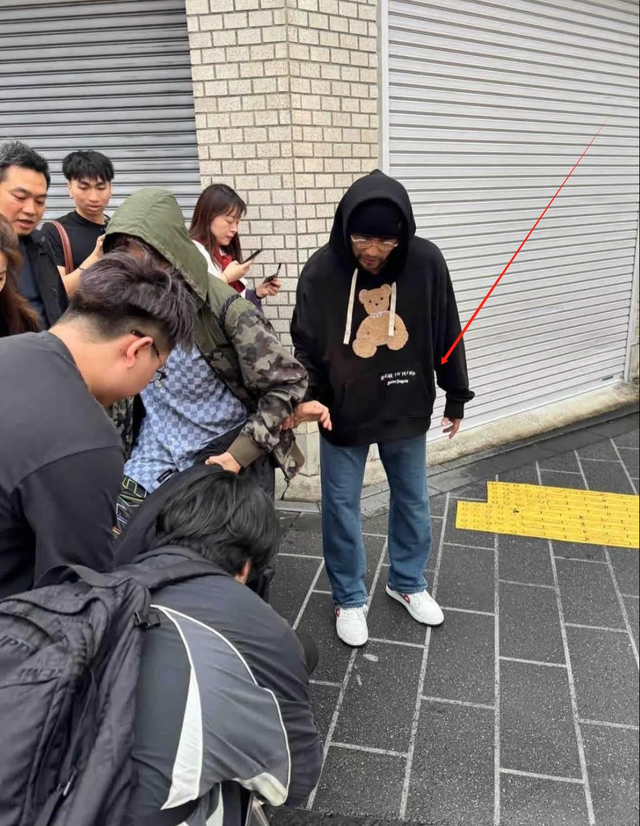 周杰伦还能活多久？近照曝光表情痛楚表情发黑，曾仕强的话说对了