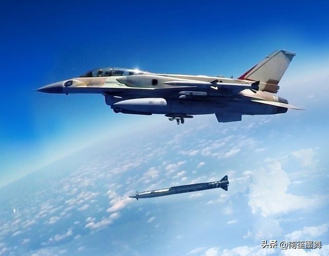 以军战机打穿伊朗防空，打出一不测效果：中国武器在中东又火了？