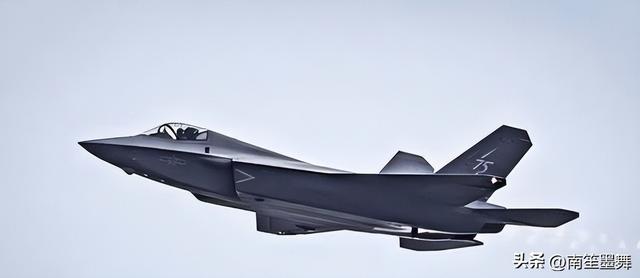 以军战机打穿伊朗防空，打出一不测效果：中国武器在中东又火了？