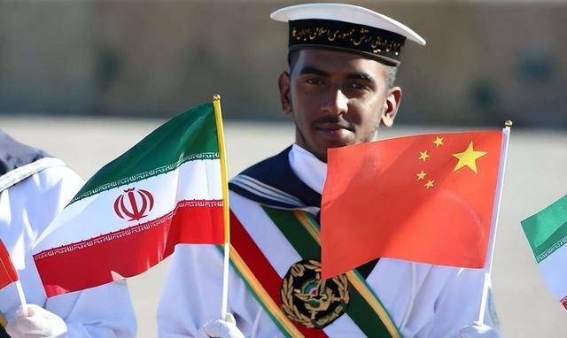 伊朗一旦倒下，美国将要对付中国？普京打来德律风
，中方送出8个字