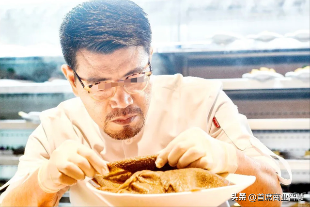 70后河北年夜
爷开餐馆低调赚了23亿，24年开店145家，准备上市了