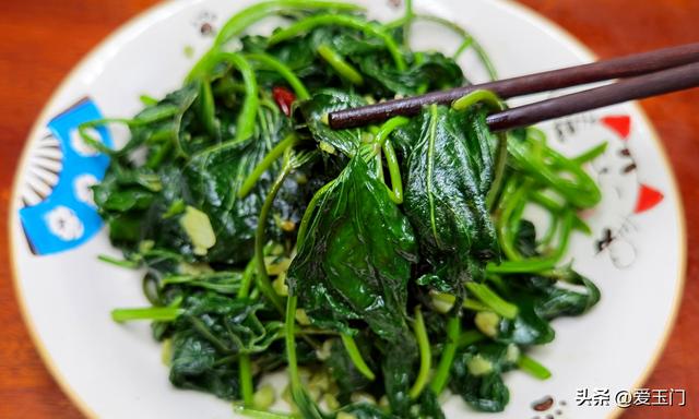炎天，这4种青菜是“催屎之王”，女人要常吃，肠道顺畅，身段棒