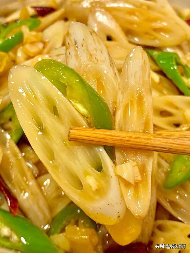 小暑将至，不吃肉也要吃它，一清热，二润肺，三通便，越嫩就越贵