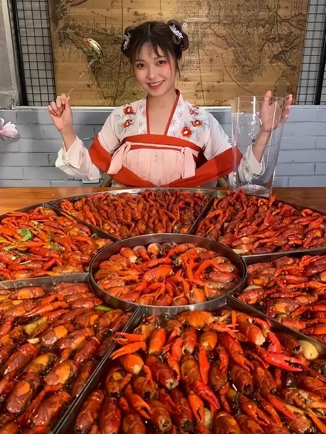 “女吃播三巨头”现状:脸像骷髅，摘除味觉神经，有人已立好遗言
