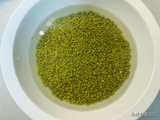 夏天多吃绿豆，教你仙人
服法
，软糯喷鼻
甜酷寒解暑，比冰淇淋还好吃