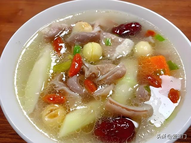 湿气最怕的4道菜，天热要多吃，湿气没了脾胃好，一觉睡到天然醒