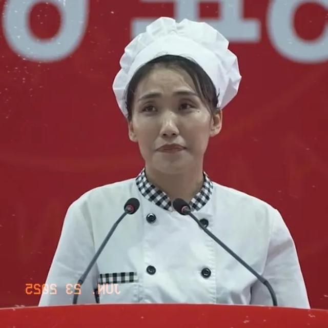 吃相太难看！延边阿姨年夜
火才几天，令人恶心的现象产生
了
