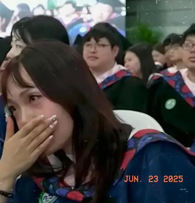 吃相太难看！延边阿姨年夜
火才几天，令人恶心的现象产生
了