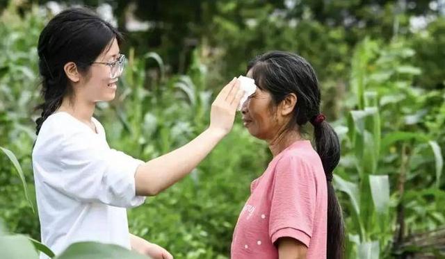 国度
出手！“扁担女孩”账号被警方处罚，行政拘留10天，缘故原由曝光