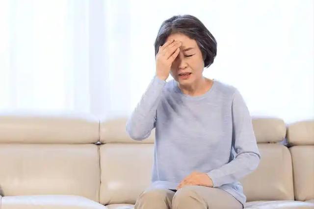 荔枝立大功？医生发明
：常吃荔枝的人，不消多久，或有这5厘革