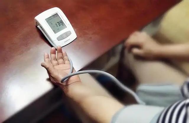 荔枝立大功？医生发明
：常吃荔枝的人，不消多久，或有这5厘革
