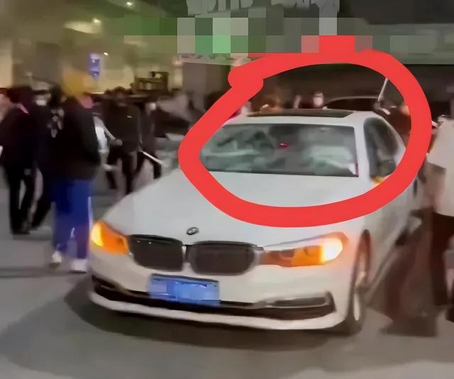 临沂加油站群体打砸事件后续：原因很幼稚，警方介入，已抓获23人