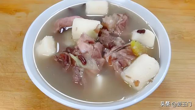 夏天，发起多喝这4道汤，睡眠好、心境
好、不显老！如今喝正符合