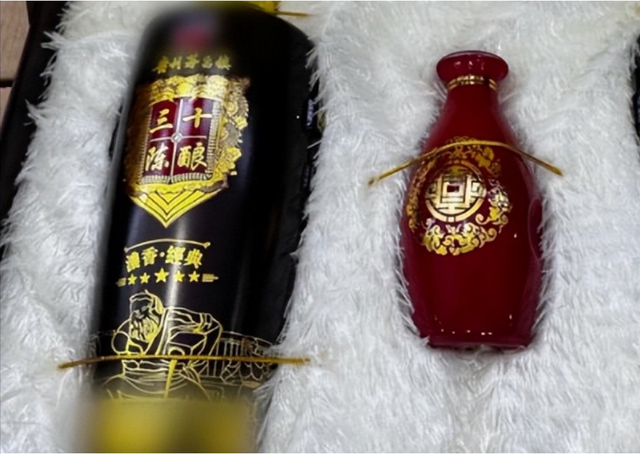央视曝光！又一款国酒暴雷，酒精勾兑年份包装造假，本钱4元卖150