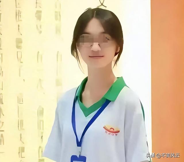 17岁海南女孩已去世

亡！生前2次自救，友人
圈控告妈妈，果真
有情况