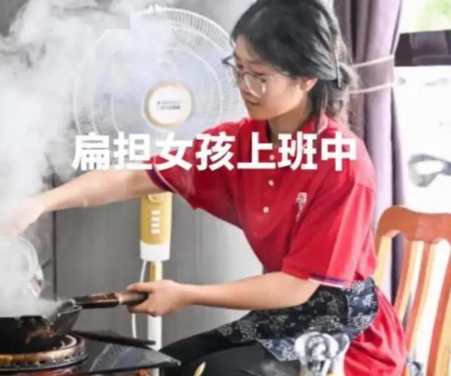 广西扁担女孩高考成绩出炉，班主任亲身回应后，恶心的一幕出现了