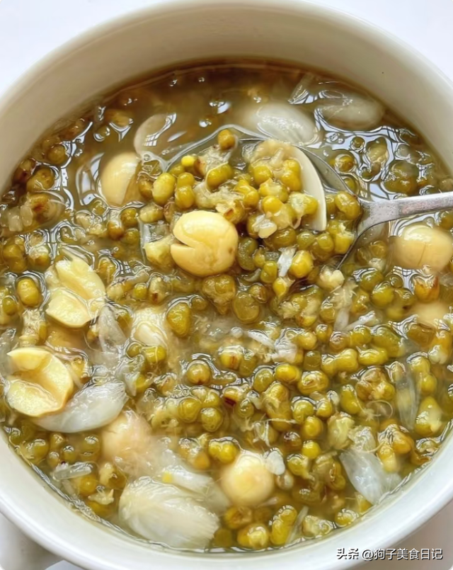 天热爱出汗，提议
：这4种豆要多吃，消暑开胃，应季而食顺利度夏